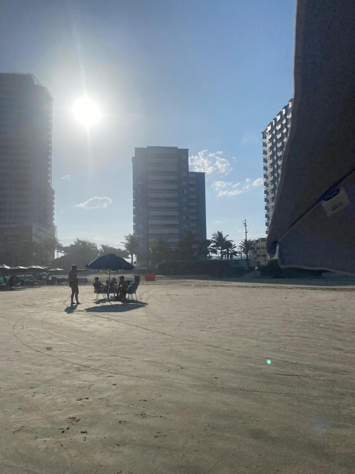 Apto Aconchegante Beira Mar Com Ar No Quarto Solemar ภายนอก รูปภาพ